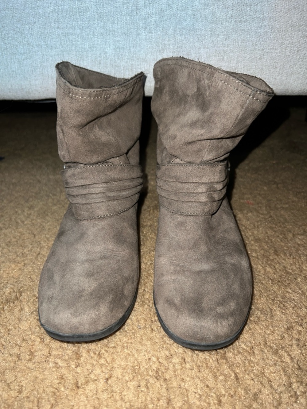 Arizona Jean Company Gray Suede Ankle Boots